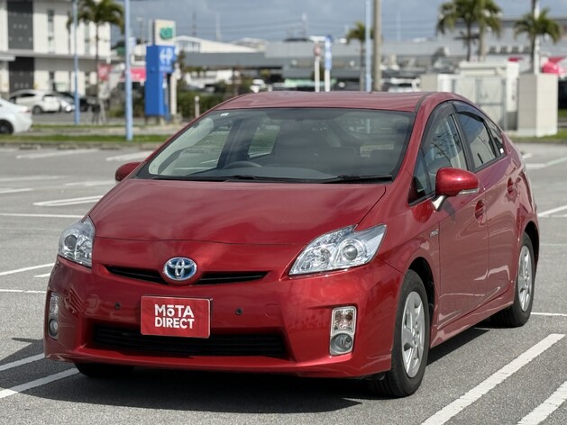 トヨタ プリウス 1.8 S ETC/バックカメラ/障害物センサー/ Bluetooth /CD/DVD/ミュージックプレイヤー接続可/※写真に写っているナビは付属しません