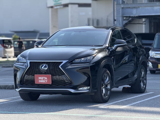 レクサス NX 300h Fスポーツ ワンオーナー/禁煙車/ETC/障害物センサー/バックカメラ/電動シート/本革シート/シートエアコン/シートヒーター/Bluetooth/CD/DVD
